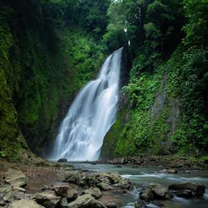 Central America Ecotourism - Costa Rica - Waterfall