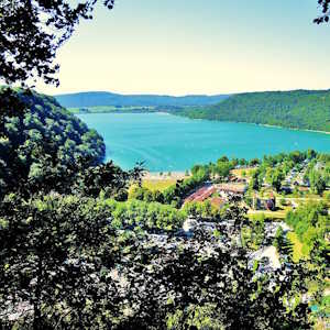 France Destinations Lac de Chalain