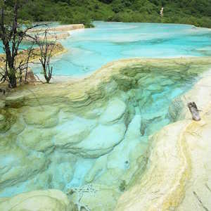China Destinations Pond_Huanglong_Sichuan_China