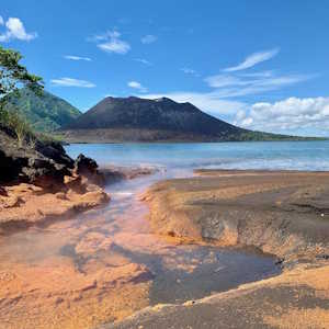 Papua New guinea Destinations Volcano2